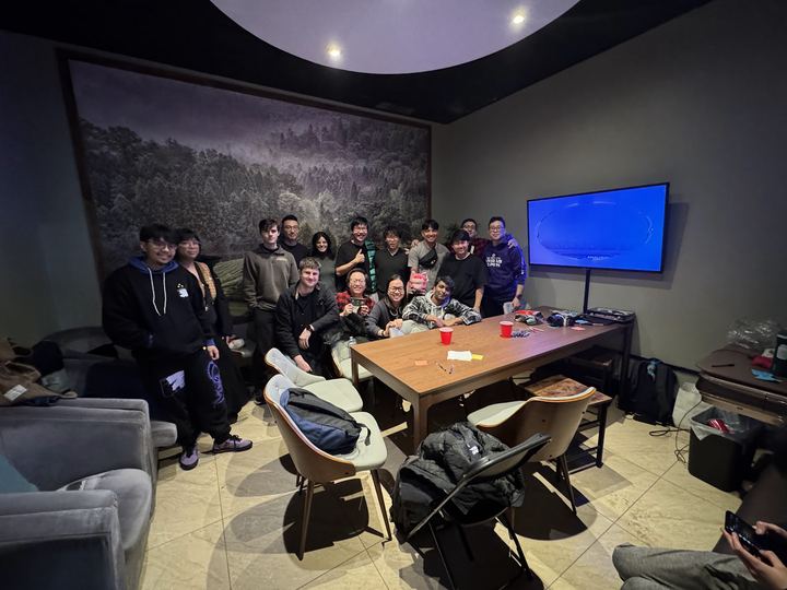 A Toronto TFT meetup at Invictus Game Station, Nov 2024